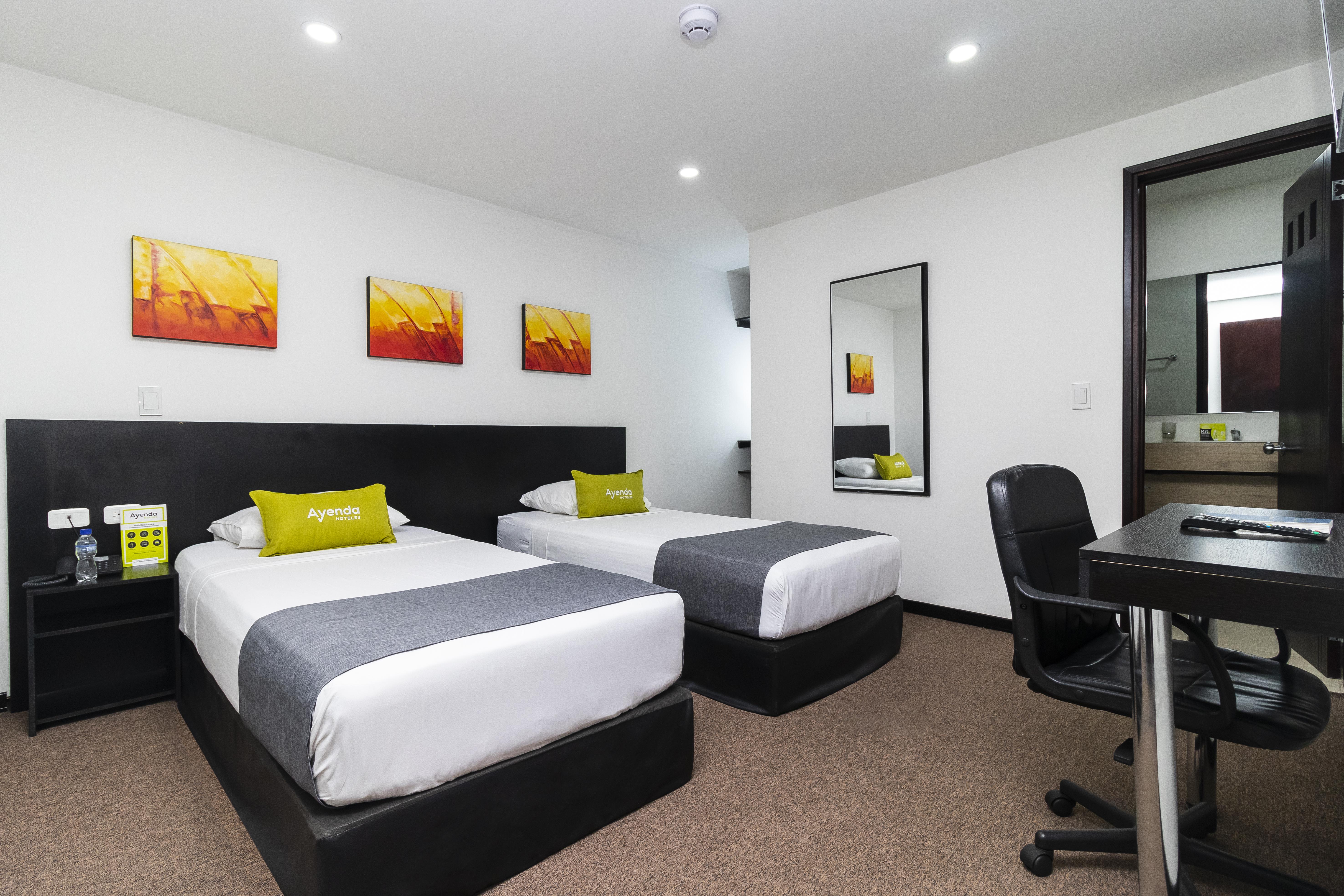 Ayenda 1063 Golden Hotel Bogota Ngoại thất bức ảnh