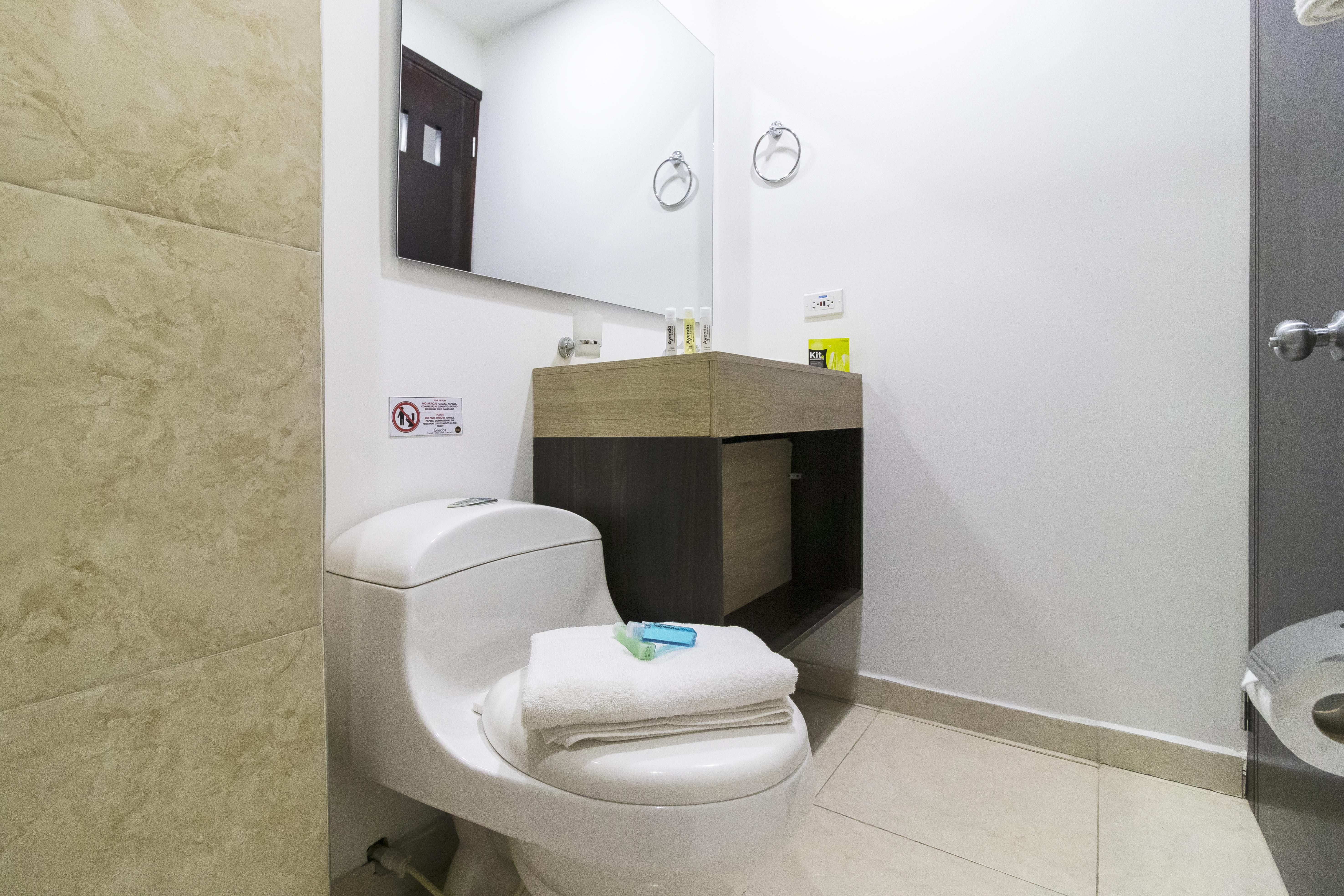 Ayenda 1063 Golden Hotel Bogota Ngoại thất bức ảnh