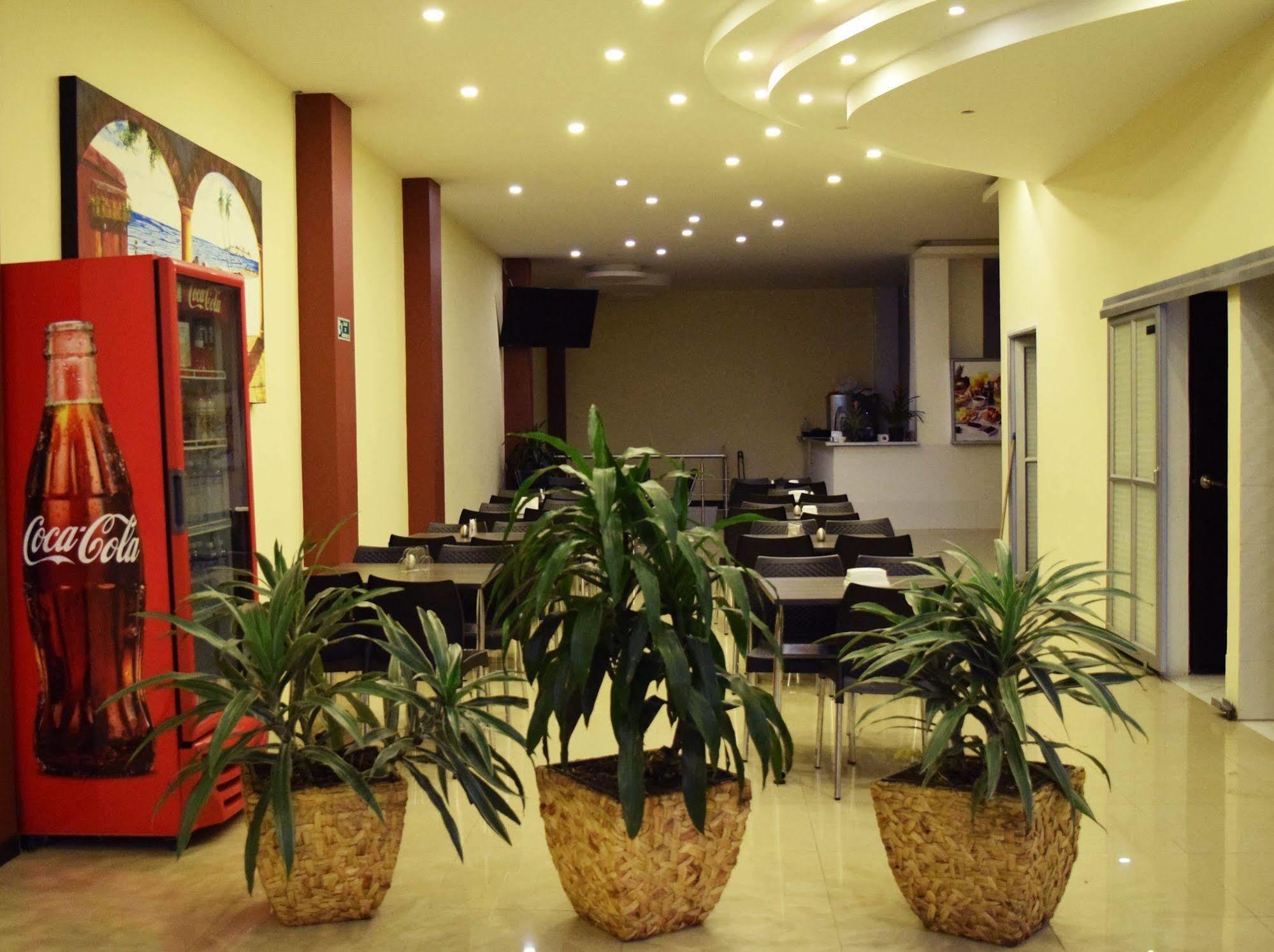 Ayenda 1063 Golden Hotel Bogota Ngoại thất bức ảnh
